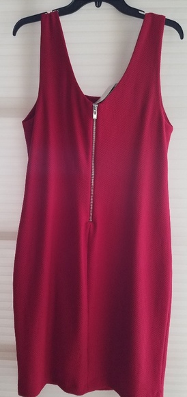 Dress - Picture 2 of 6